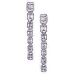 18 Karat White Gold White Diamond Simple Long Baguette Dangling Earring