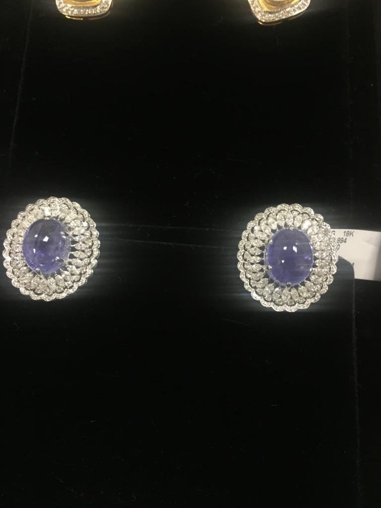 Tanzanite Stud Earring in 18K White Gold