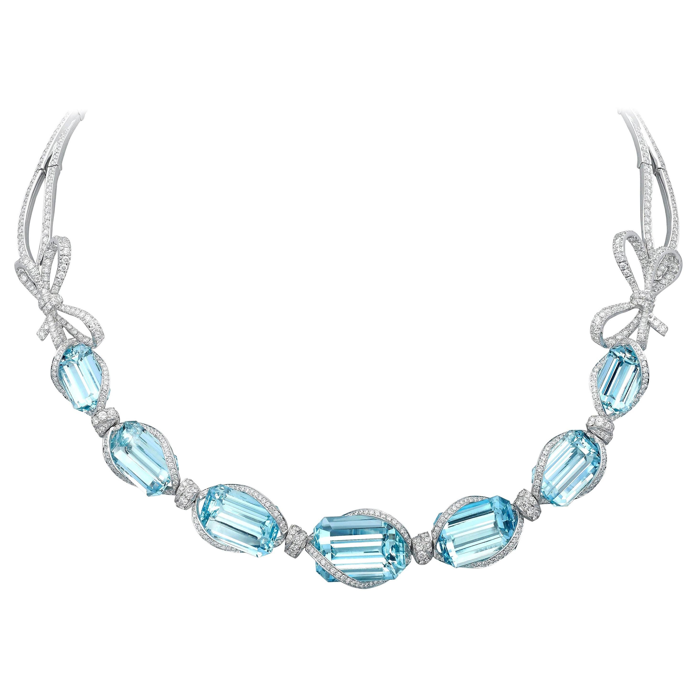 18 Karat White Gold, White Diamonds and Brazilian Aquamarine Necklace For Sale