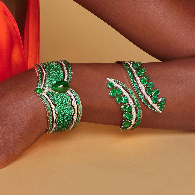 Pear Cut 18 Karat White Gold, White Diamonds and Ethically Sourced Emeralds Bracelet