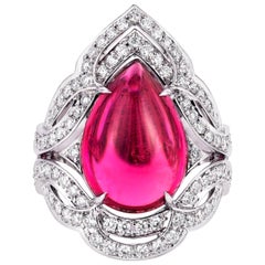 Bague cocktail en or blanc 18 carats, diamants blancs et rubellite