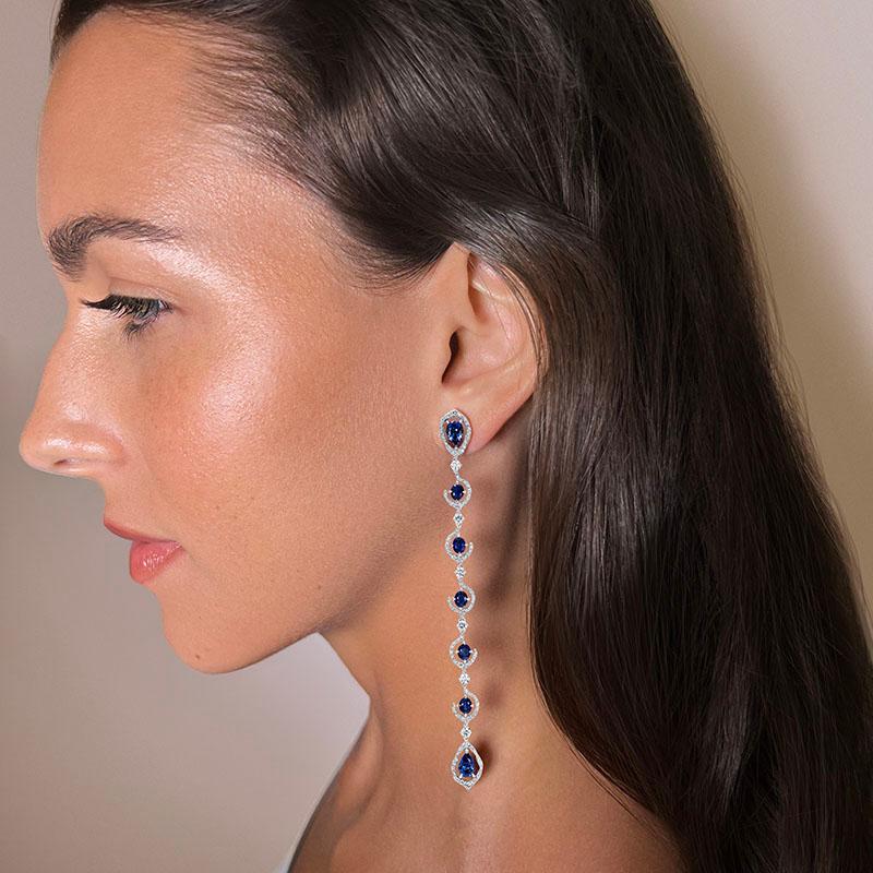 Si ispira all'atmosfera incantata delle foreste africane, ai maestosi Baobab e agli alberi di Acacia, ricchi di dettagli. Espandendo l'iconica Enchanted Garden Collection di VANLELES, la Acacia Collection presenta gemme luminose e colorate e