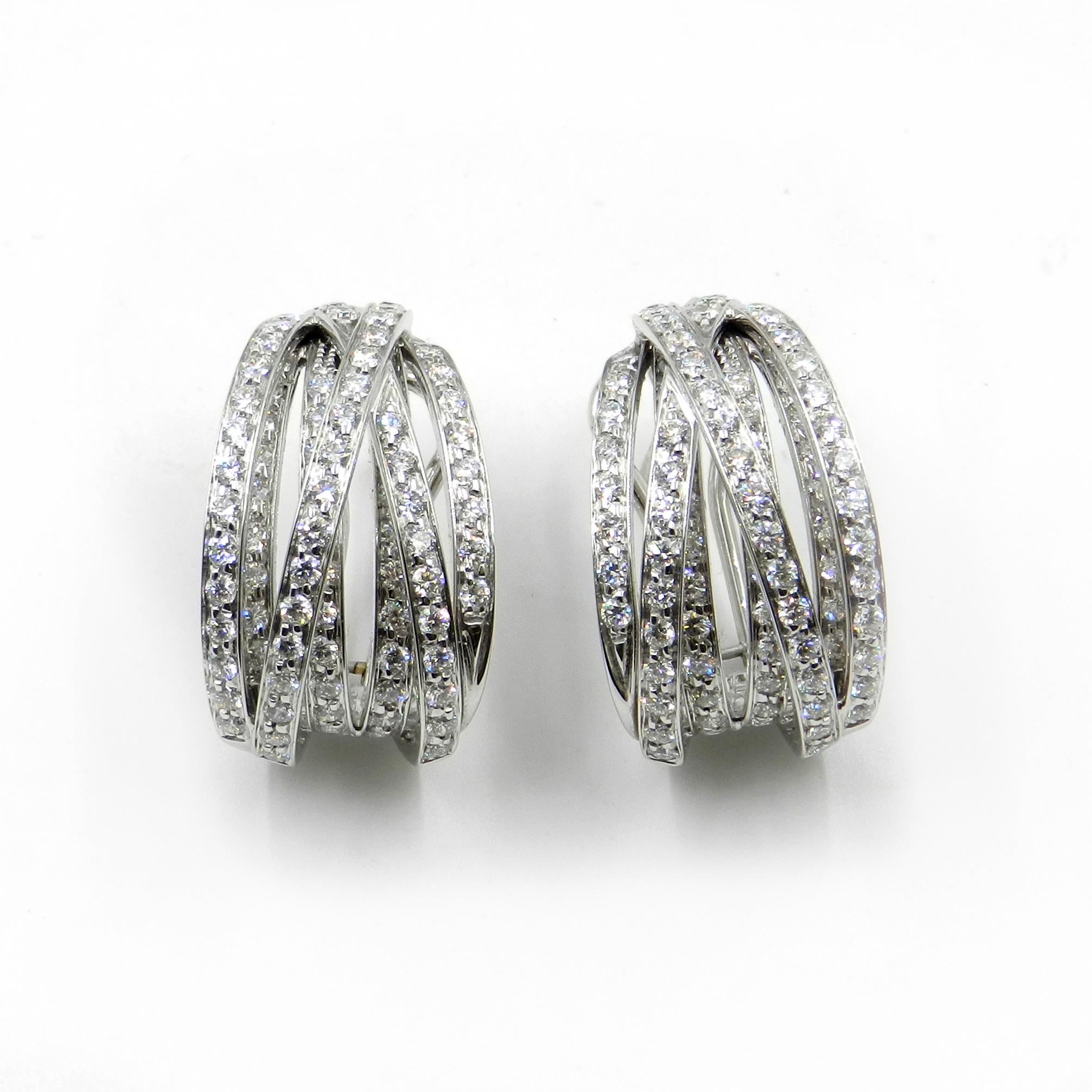 18 Karat White Gold White Diamonds Garavelli Earrings In New Condition In Valenza, IT