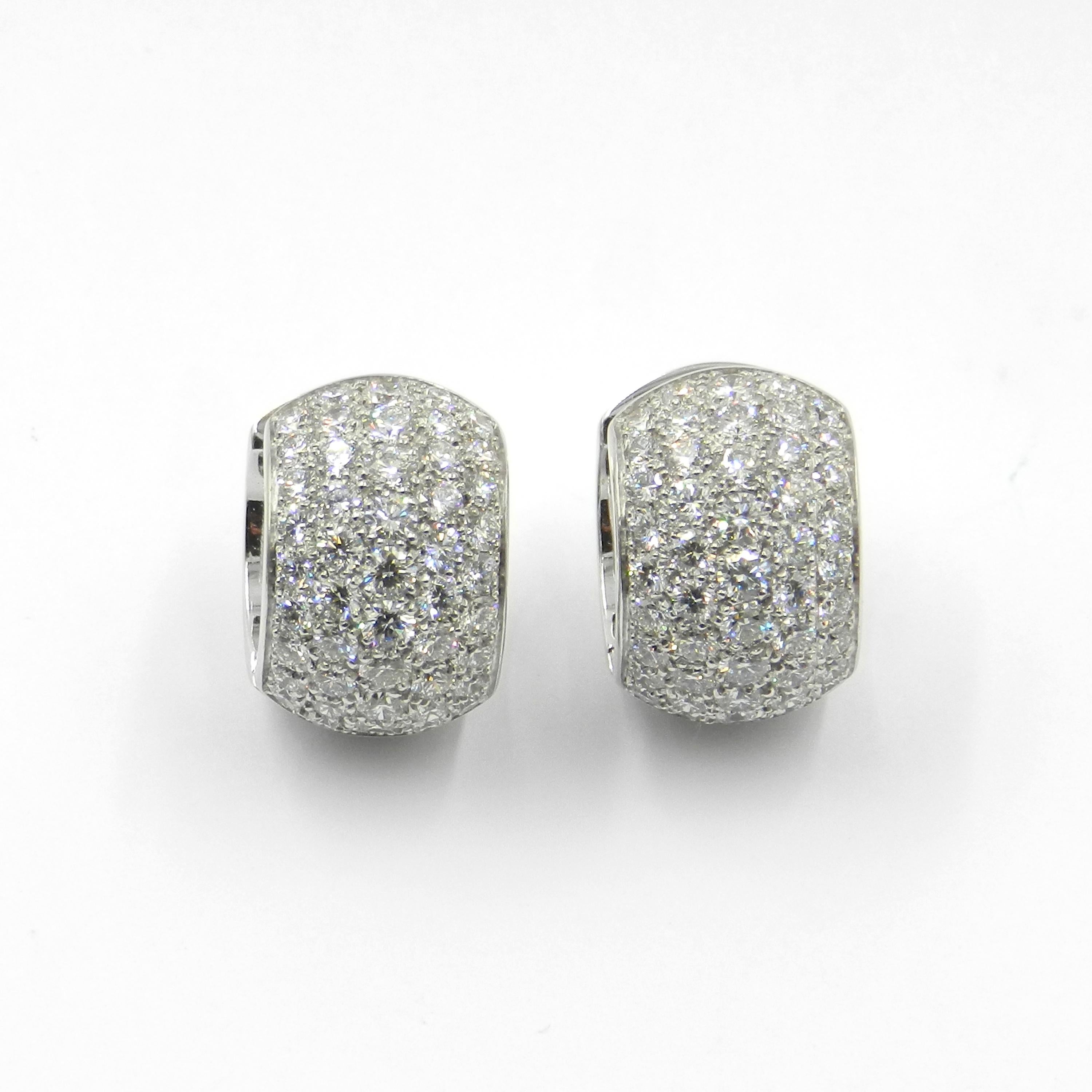 18 Karat White Gold White Diamonds Garavelli Round Huggie Earrings 1