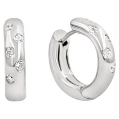 18 Karat White Gold White Diamonds Garavelli Round Huggie Earrings