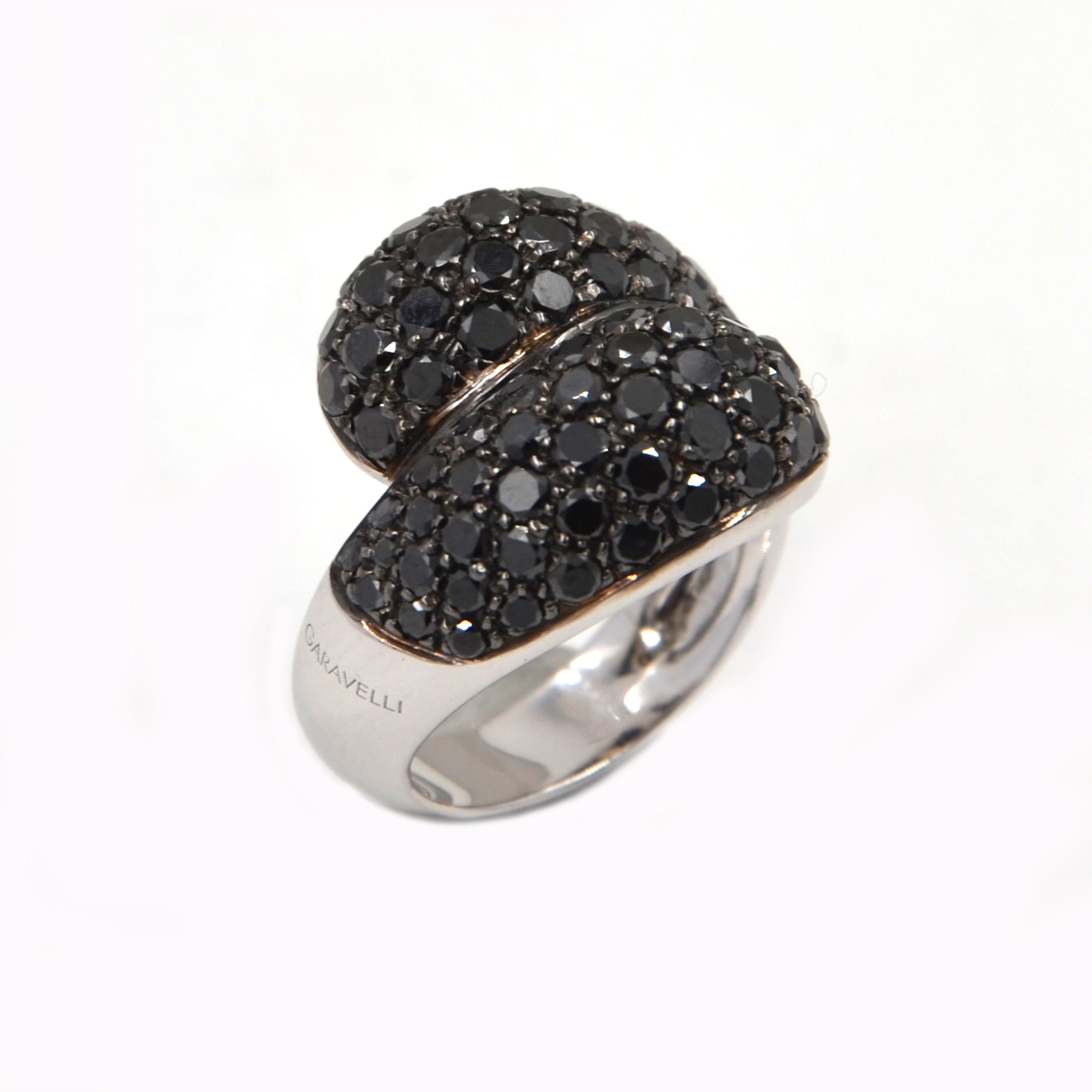 18 Karat White Gold White Diamonds Pavè Contrarier Garavelli Ring For Sale 6