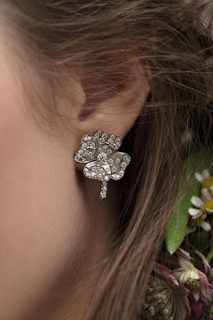 Pendientes de oro blanco de 18 quilates con diamantes blancos Joyas Aenea