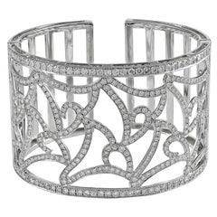 18 Karat White Gold with 9.43 Carat Diamond Bangle