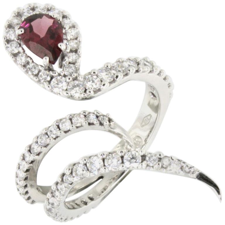 18 Karat White Gold with Pink Tourmaline and White Diamonds Ring For Sale