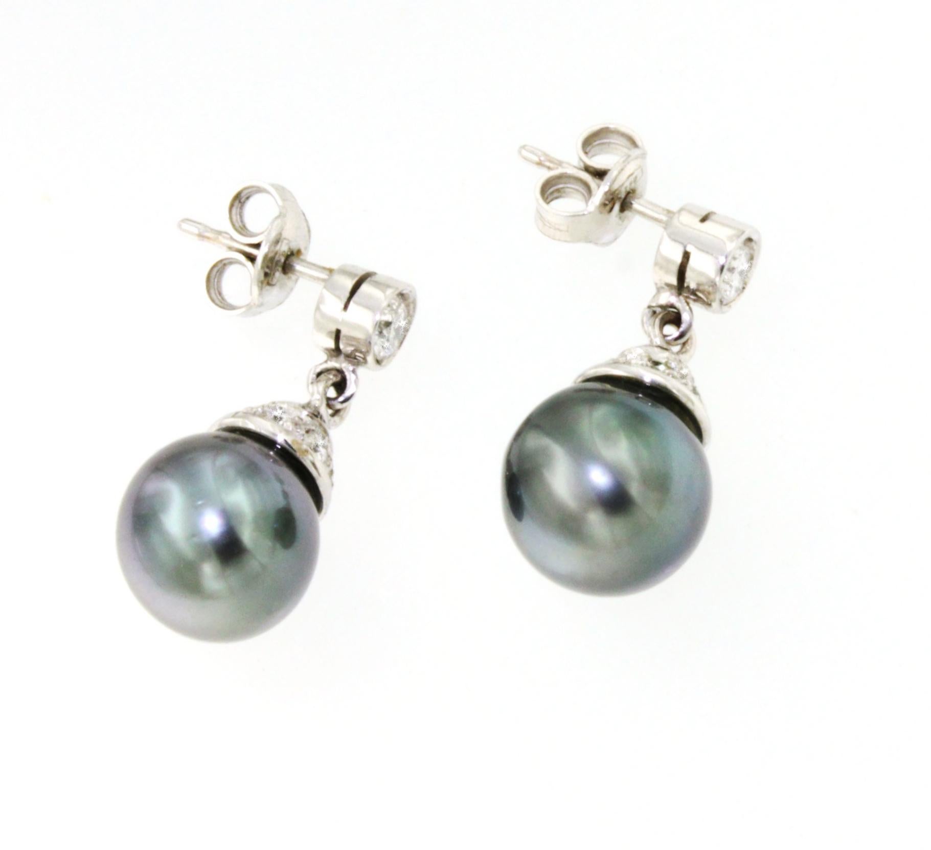 Round Cut 18 Karat White Gold with Tahiti Pearl and White Diamonds Amazing Earrings For Sale