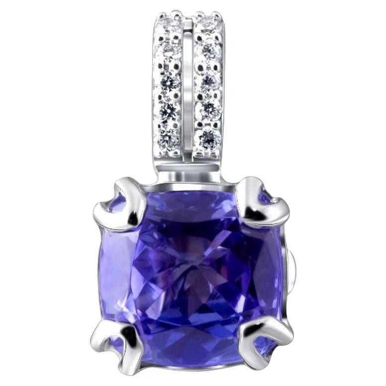 18 Karat White Gold with Tanzanite and Diamonds Pendant for Necklace For Sale