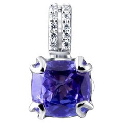 18 Karat White Gold with Tanzanite and Diamonds Pendant for Necklace