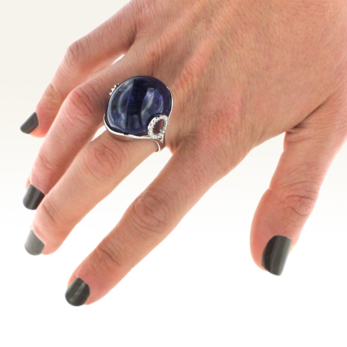 18 Karat White Gold with Tanzanite and White Diamond Cocktail Modern Ring For Sale 3