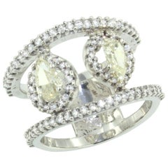 18 Karat White Gold with Yellow Diamond and White Diamond Elegant Ring