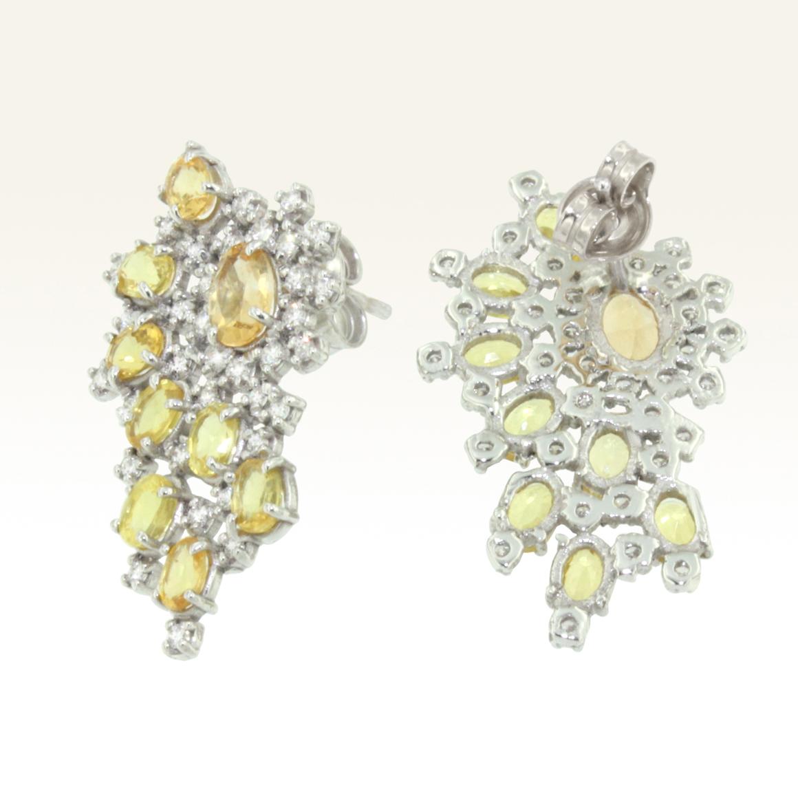 Boucles d'oreilles classiques en or blanc 18 carats avec saphir jaune et diamant blanc Neuf - En vente à GALLARATE, IT
