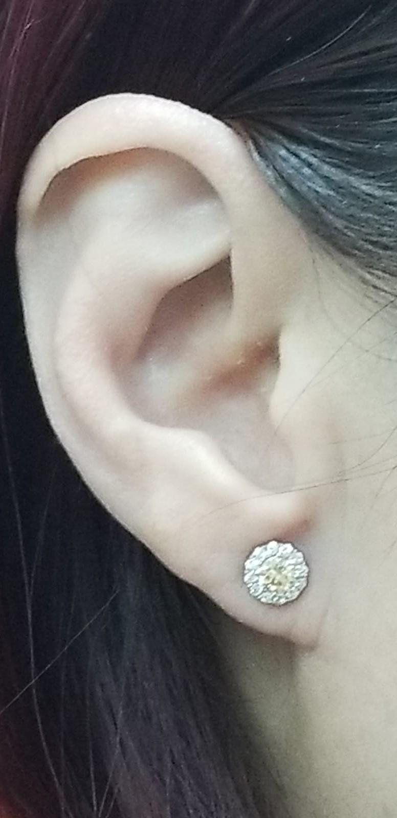 18 Karat White Gold Yellow Diamond Jacket Stud Earring  In New Condition In Hong Kong, HK