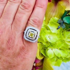 18 Karat White Gold Yellow Diamond Ring