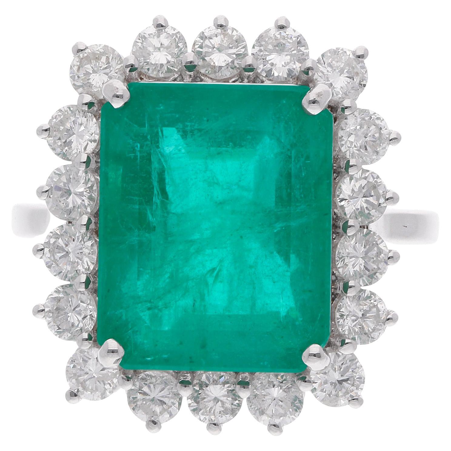 18 Karat White Gold Natural Emerald Gemstone Ring Diamond Handmade Fine Jewelry