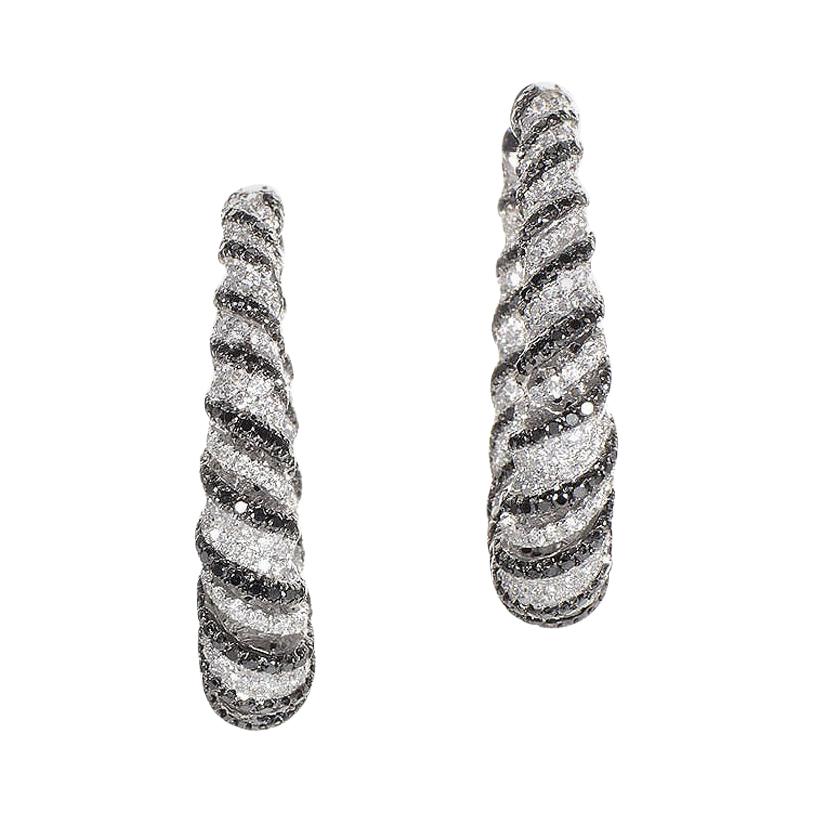 18 Karat White Gold Zebra Hoop Earrings For Sale