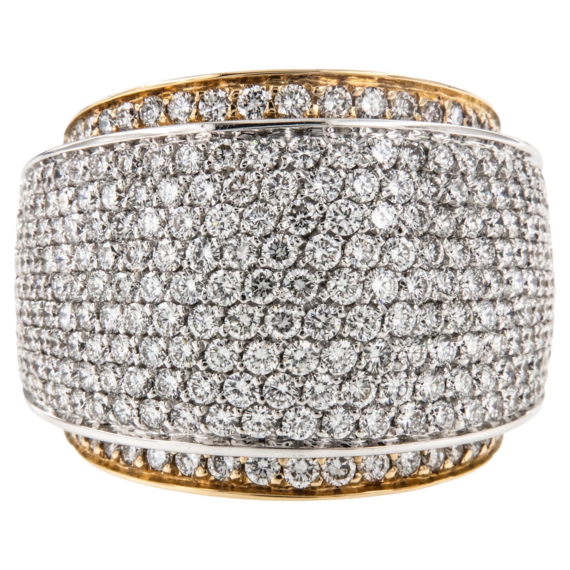 Anello a cupola in oro bianco e giallo 18 carati con diamante da 5,55 carati Made in Italy