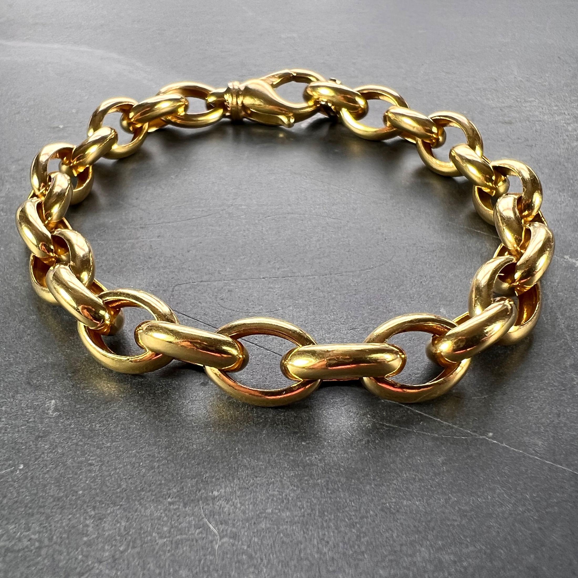 18 Karat White Yellow Gold Chunky Oval Link Bracelet In Good Condition In London, GB