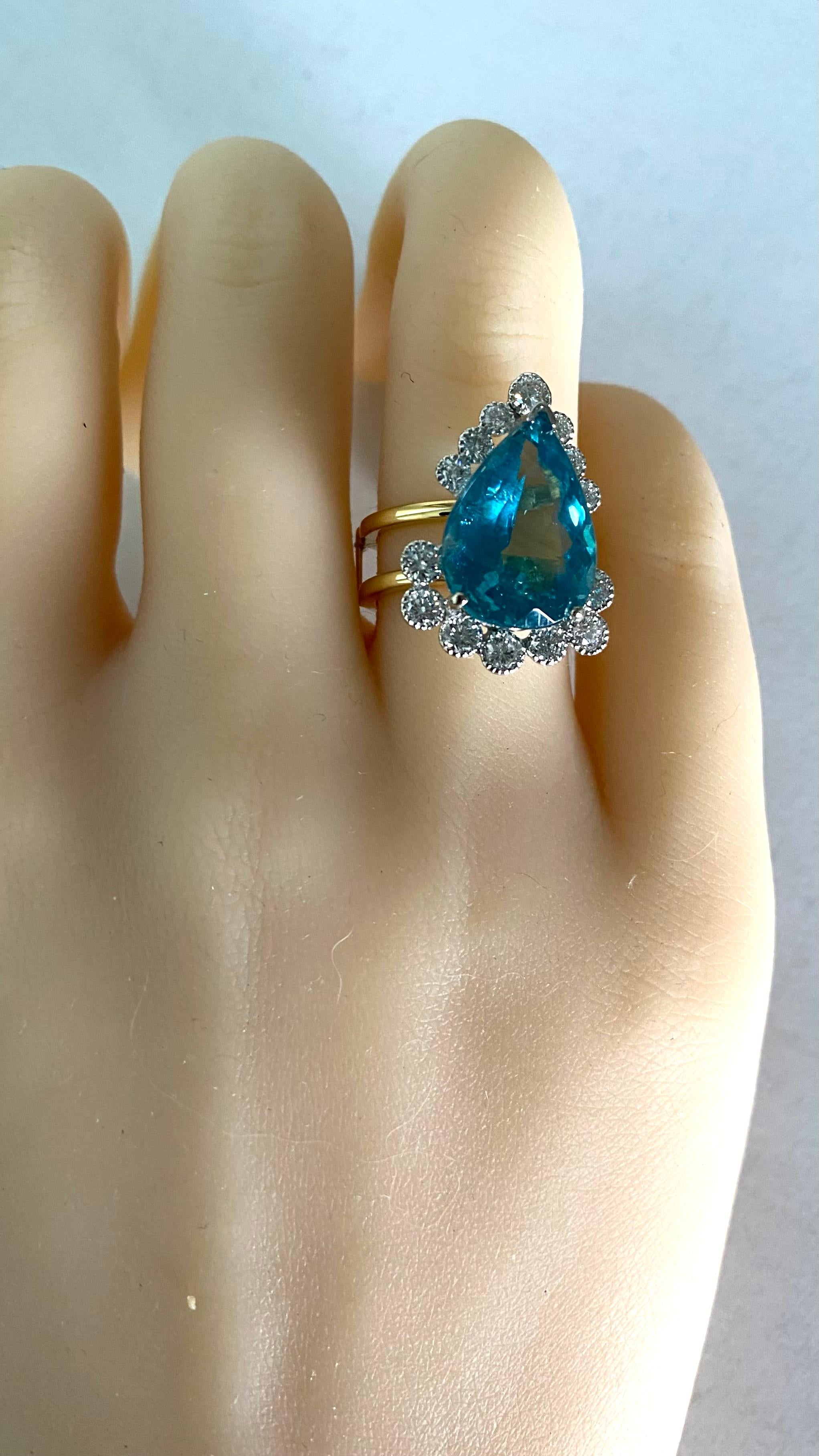 18 Karat White Yellow Gold Cocktail Ring Pear Apatite and Diamonds 10.05 Carat For Sale 11