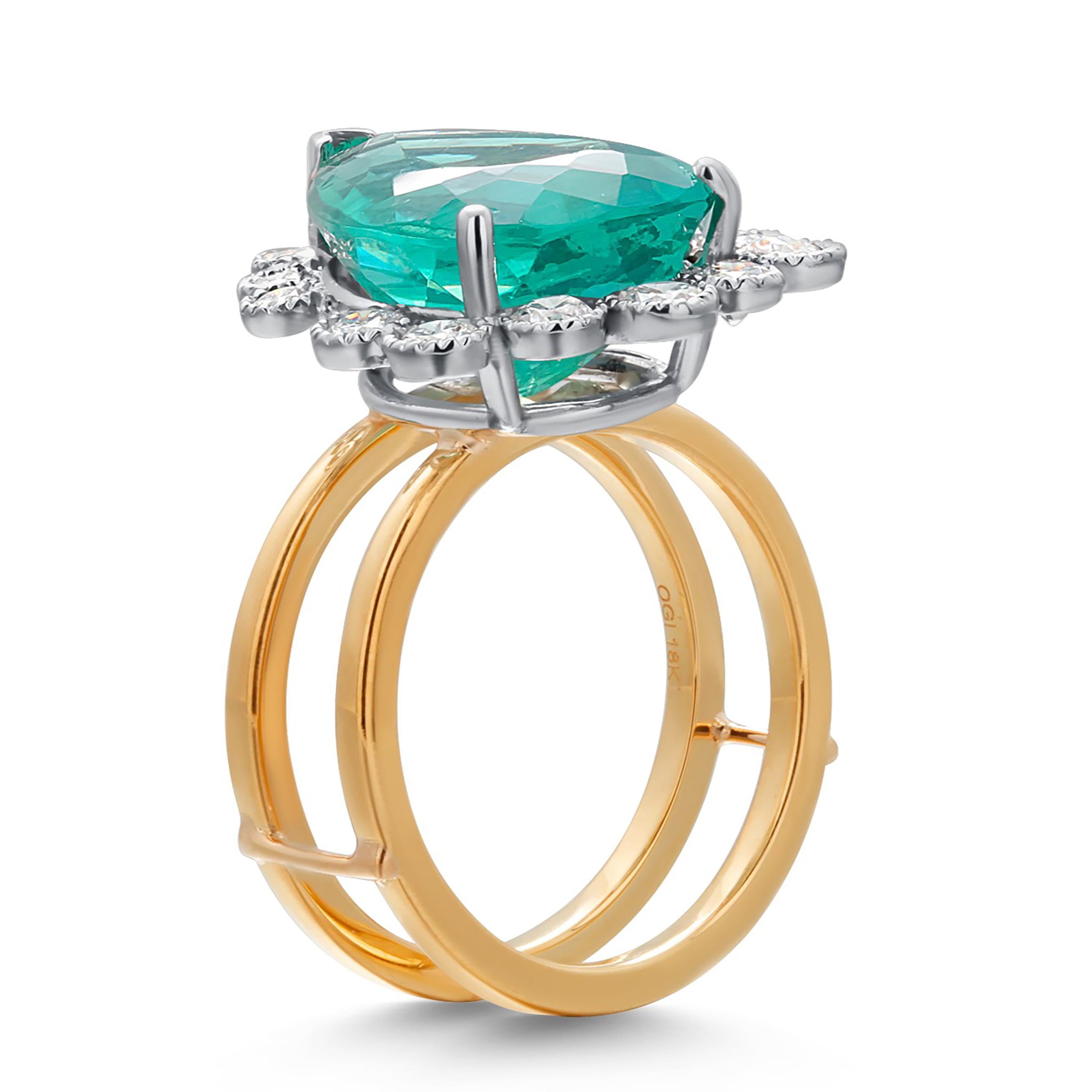 18 Karat White Yellow Gold Cocktail Ring Pear Apatite and Diamonds 10.05 Carat In New Condition For Sale In New York, NY