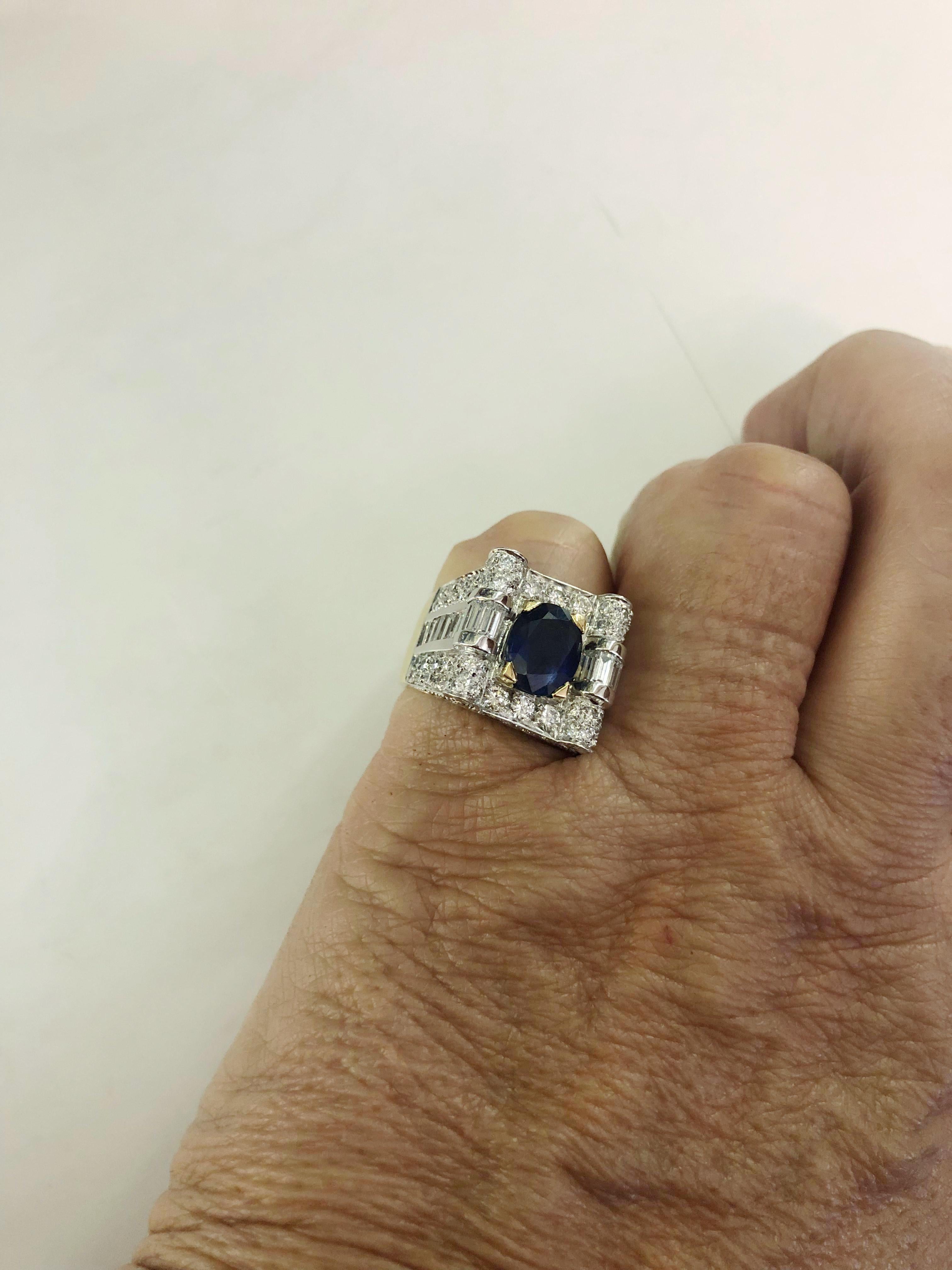 Bague en or jaune blanc 18 carats, saphirs et diamants Unisexe en vente