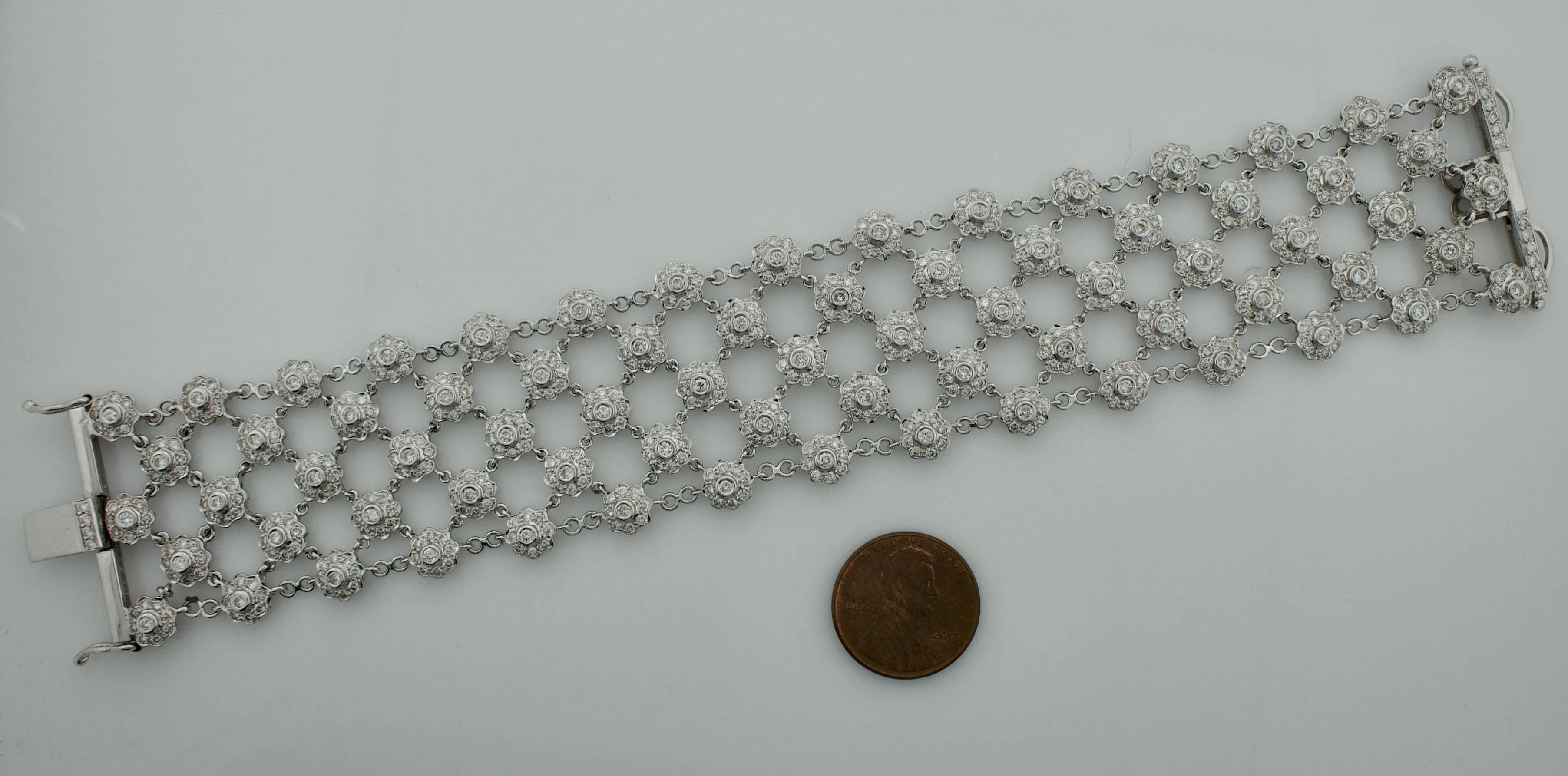 Round Cut 18 Karat Wide Flexible Diamond Bracelet with 10 Carat For Sale