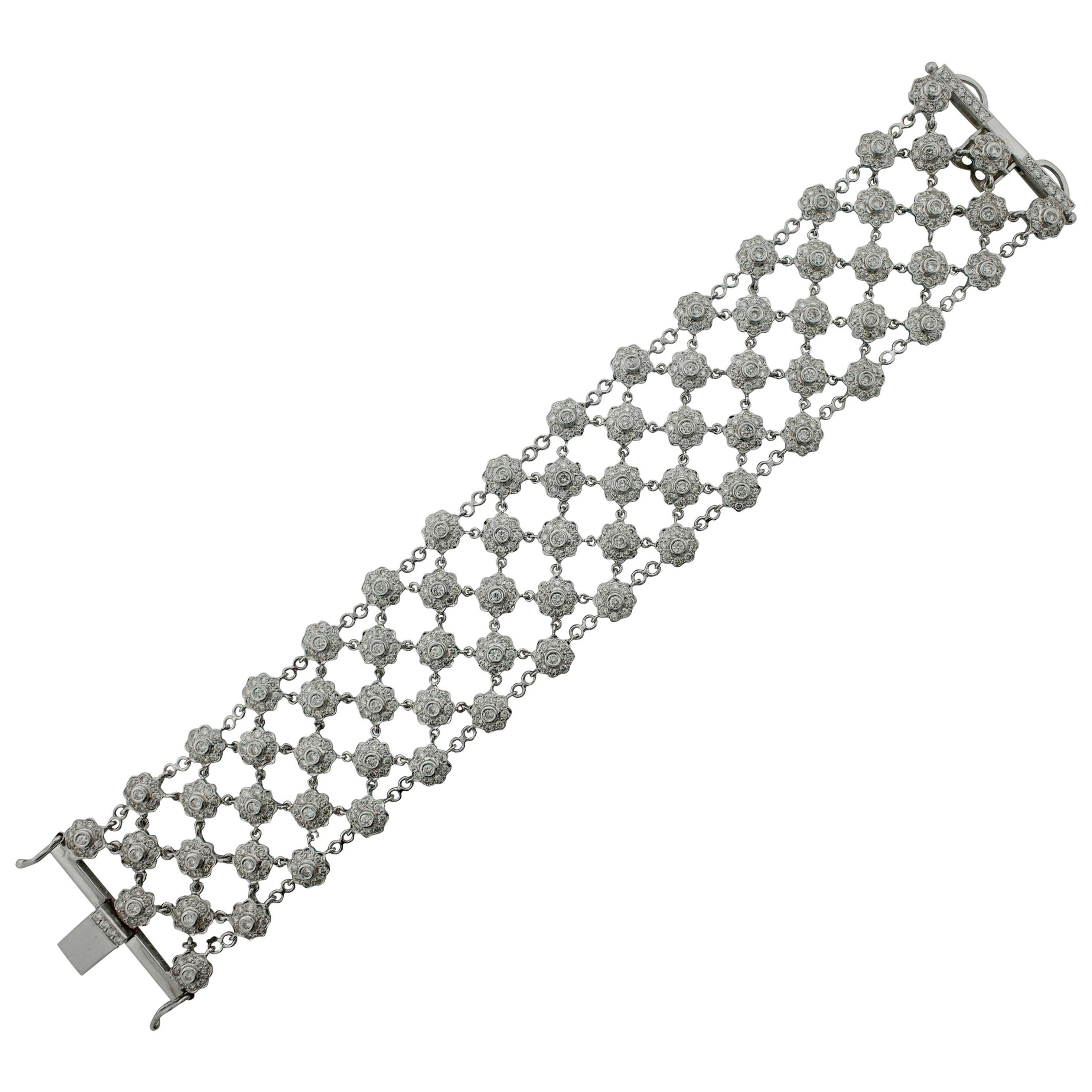 18 Karat Wide Flexible Diamond Bracelet with 10 Carat For Sale