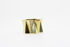 18 Karat Wide Folded Triangles Diamond Band