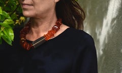 18 Karat Yellow Amber Ebony Gold Necklace