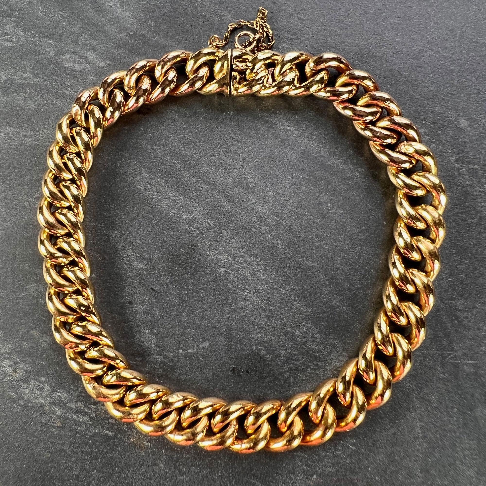 Ein Armband aus 18-karätigem (18K) Gelbgold mit roségoldenen Abschnitten an der Schließe. Markiert 750 für 18 Karat Gold, mit französischen Importstempeln. 7,5 cm lang.

Abmessungen: 19,5 x 0,8 x 0,4 cm
Gewicht: 16,20 Gramm 