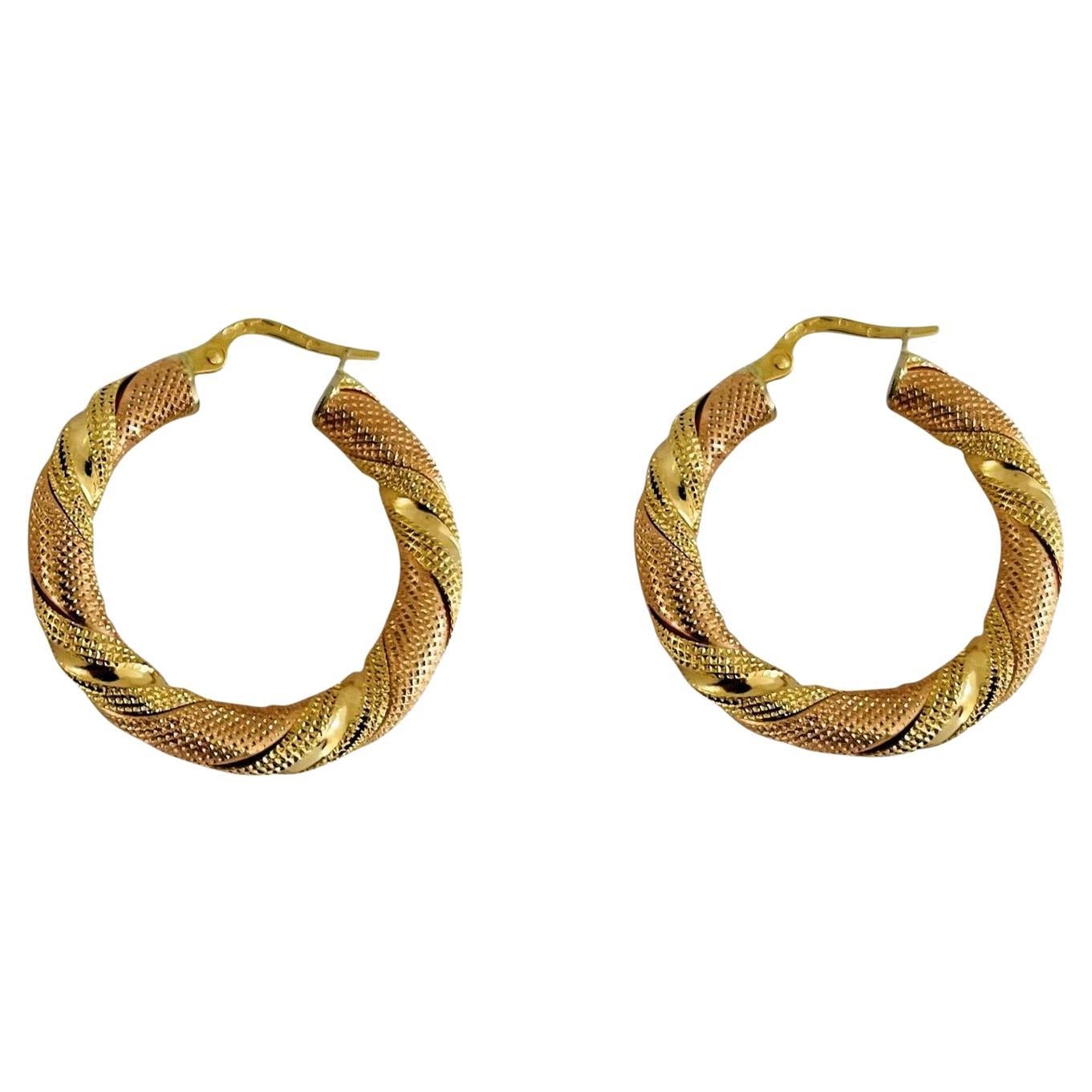 18 Karat Yellow and Rose Gold Two Tone UnoAErre Twisted Hoop Earrings, Italy