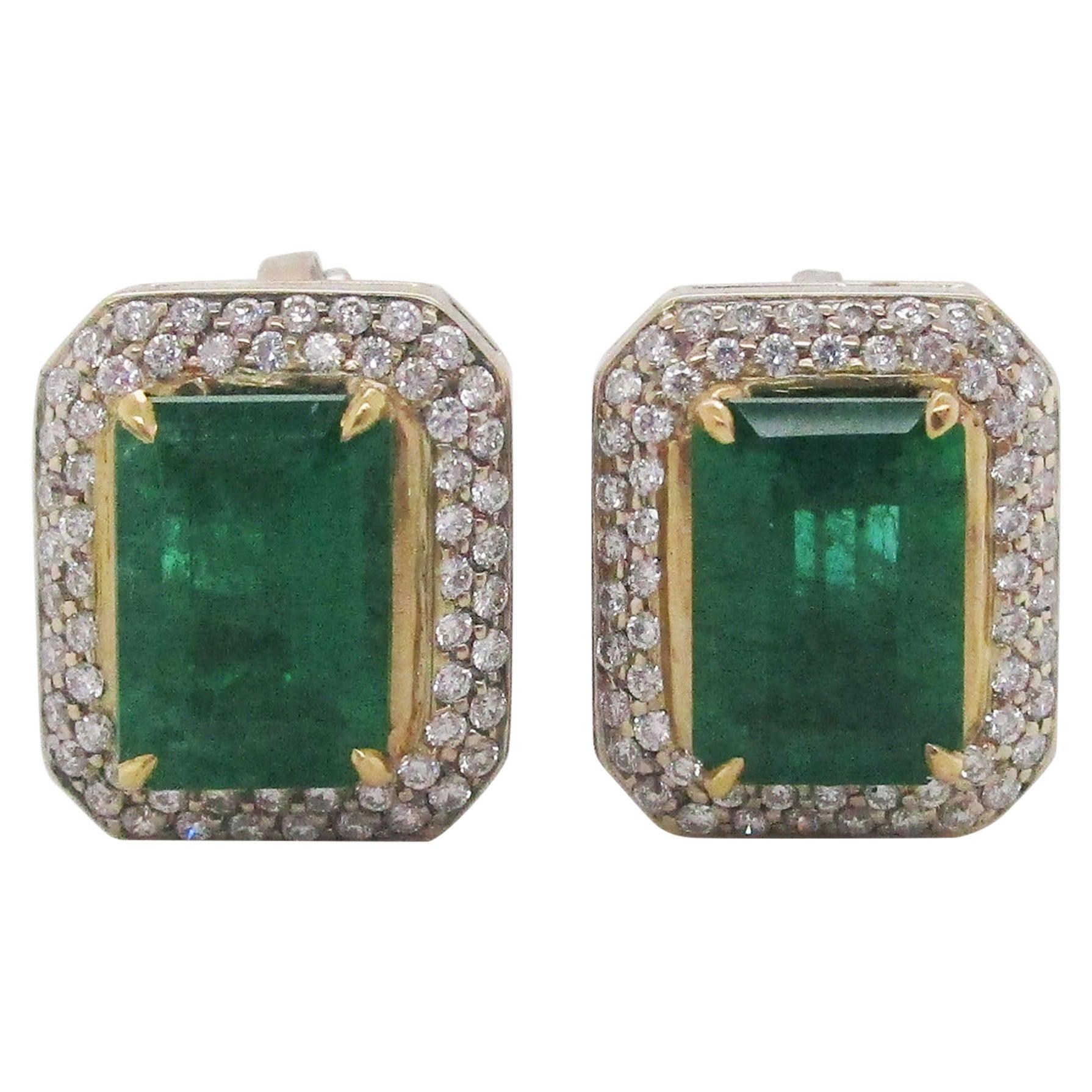 18 Karat Yellow and White Gold 5+ Carat Green Emerald Diamond Stud Earrings For Sale