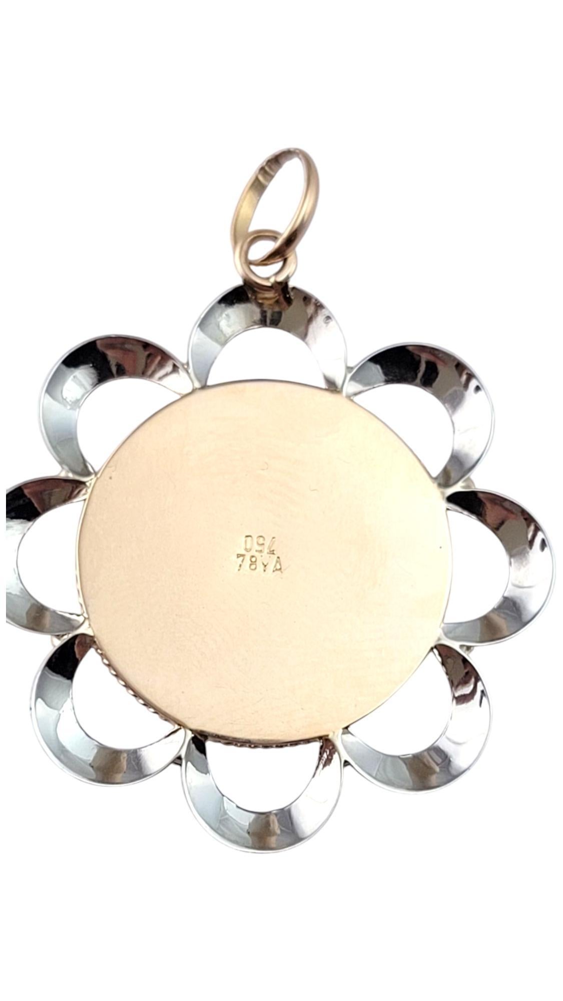 Pendentif Blessing en or jaune et blanc 18 carats #21273 Bon état - En vente à Washington Depot, CT