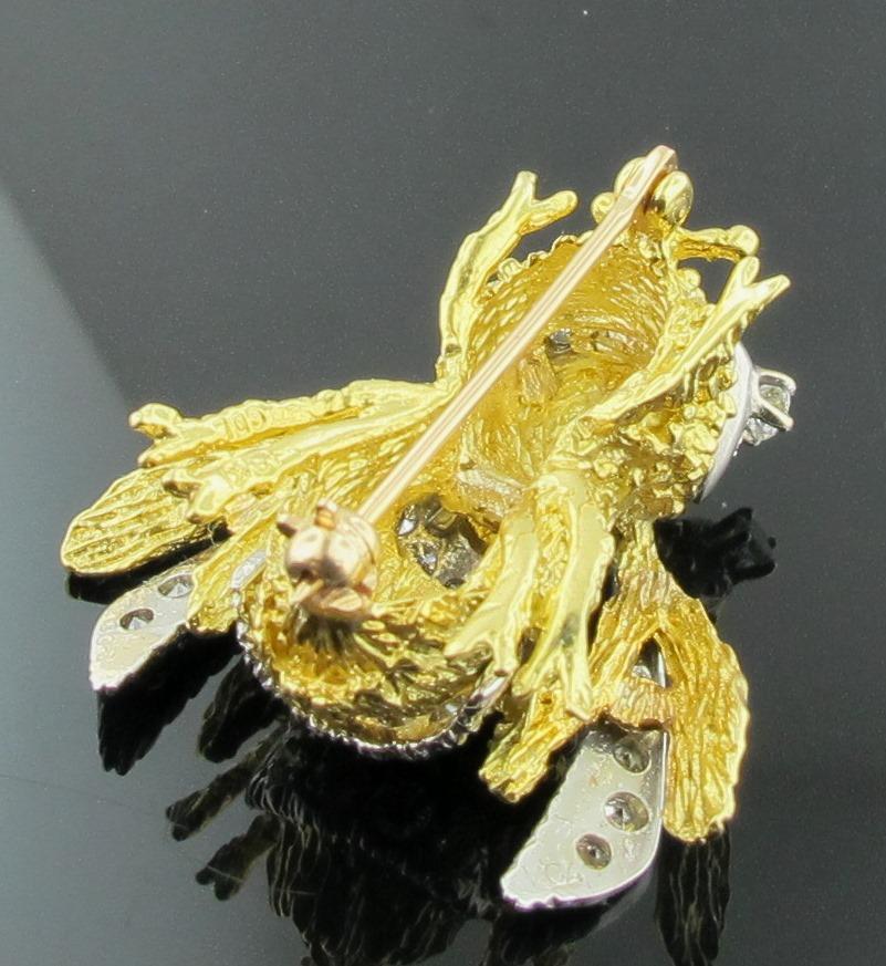 Women's or Men's 18 Karat Yellow and White Gold Diamond Bee Pin