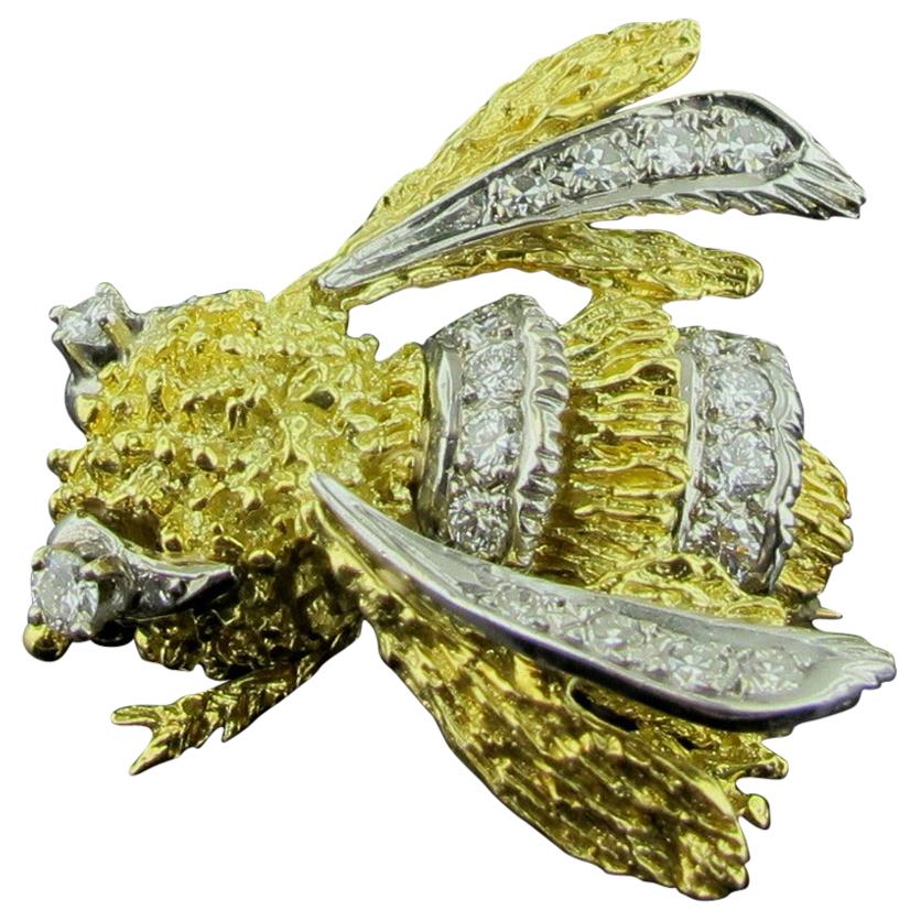 18 Karat Yellow and White Gold Diamond Bee Pin