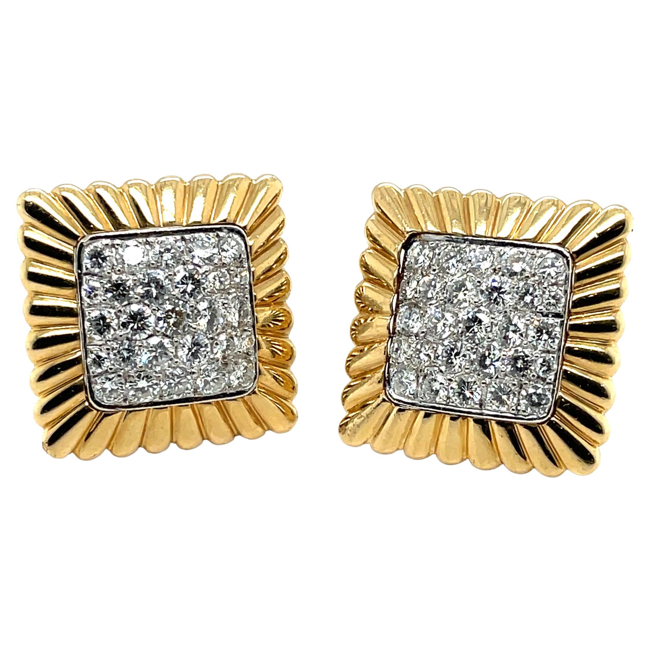 Boucles d'oreilles en or jaune et blanc 18 carats avec diamants, c. 1960