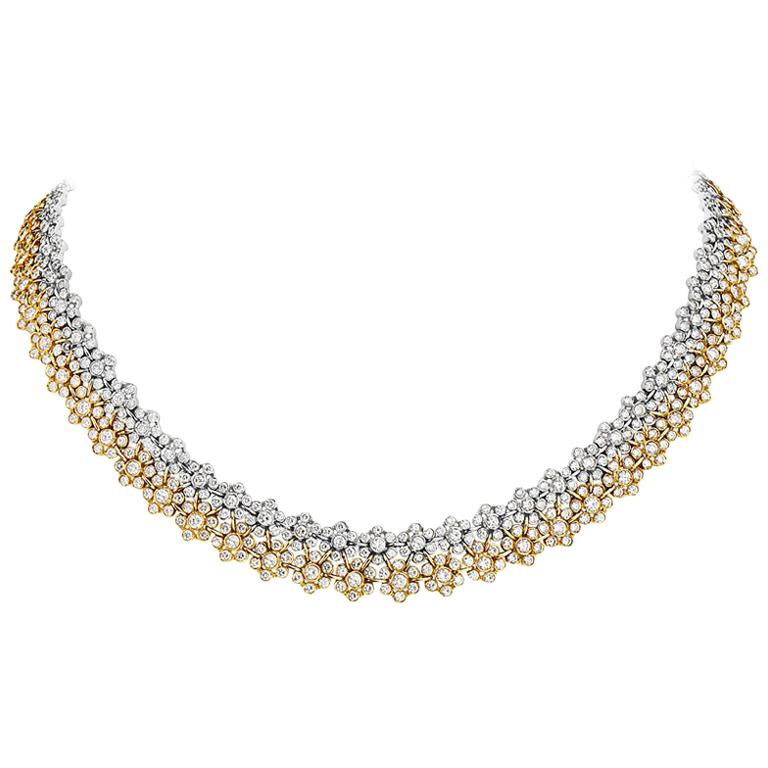 18 Karat Yellow and White Gold Diamond Flower Necklace