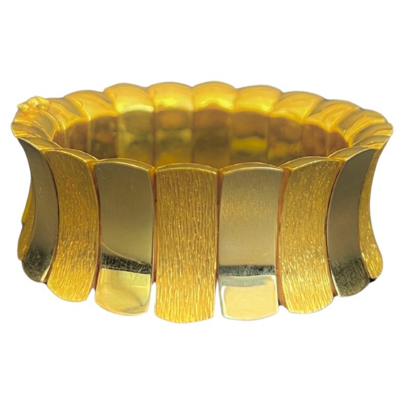 18 Karat Yellow and White Gold Link Bracelet, Italy Circa 1965 For Sale