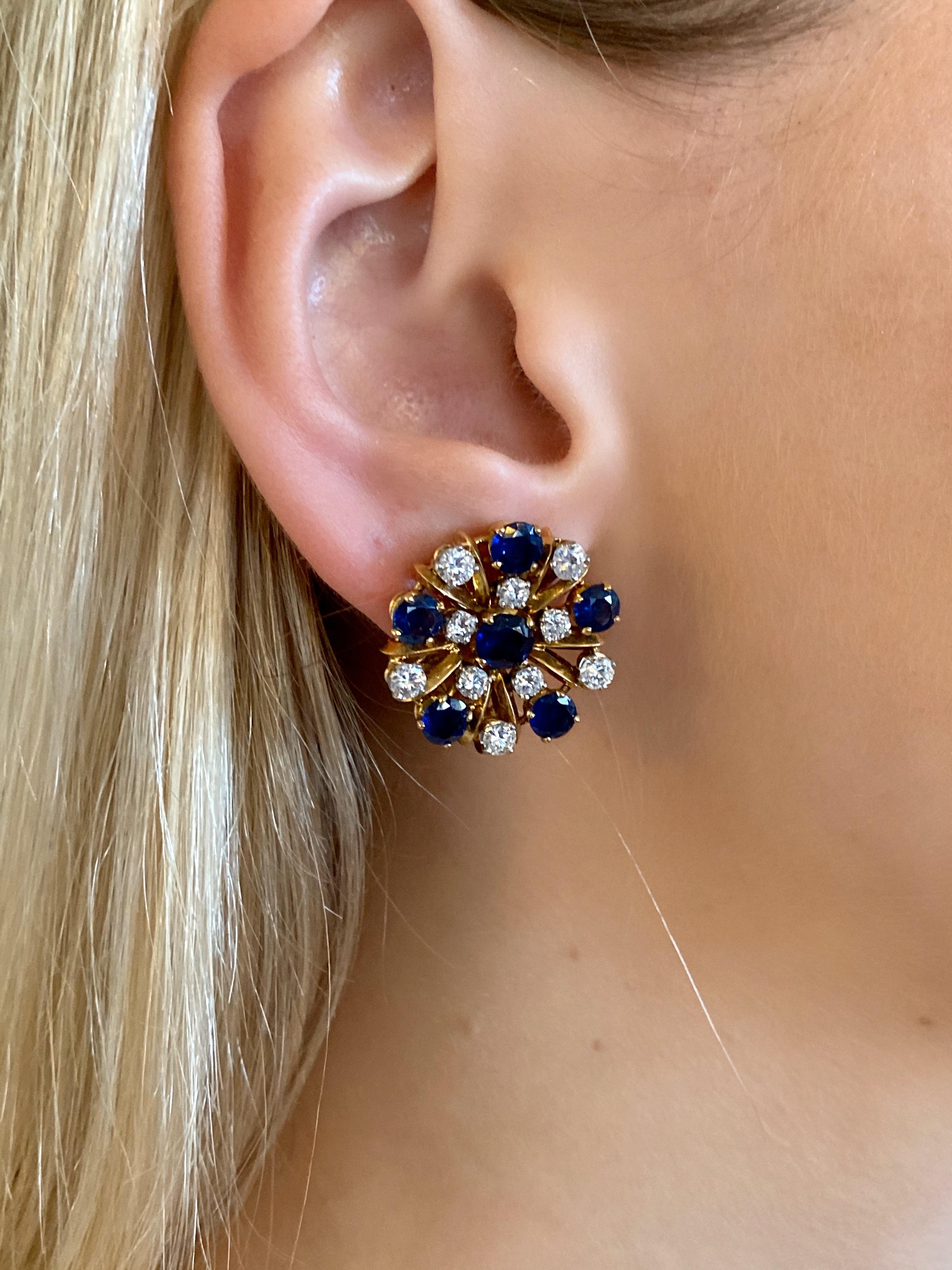 18 Karat Yellow and White Gold Sapphire and Diamonds Day Night Earrings For Sale 2