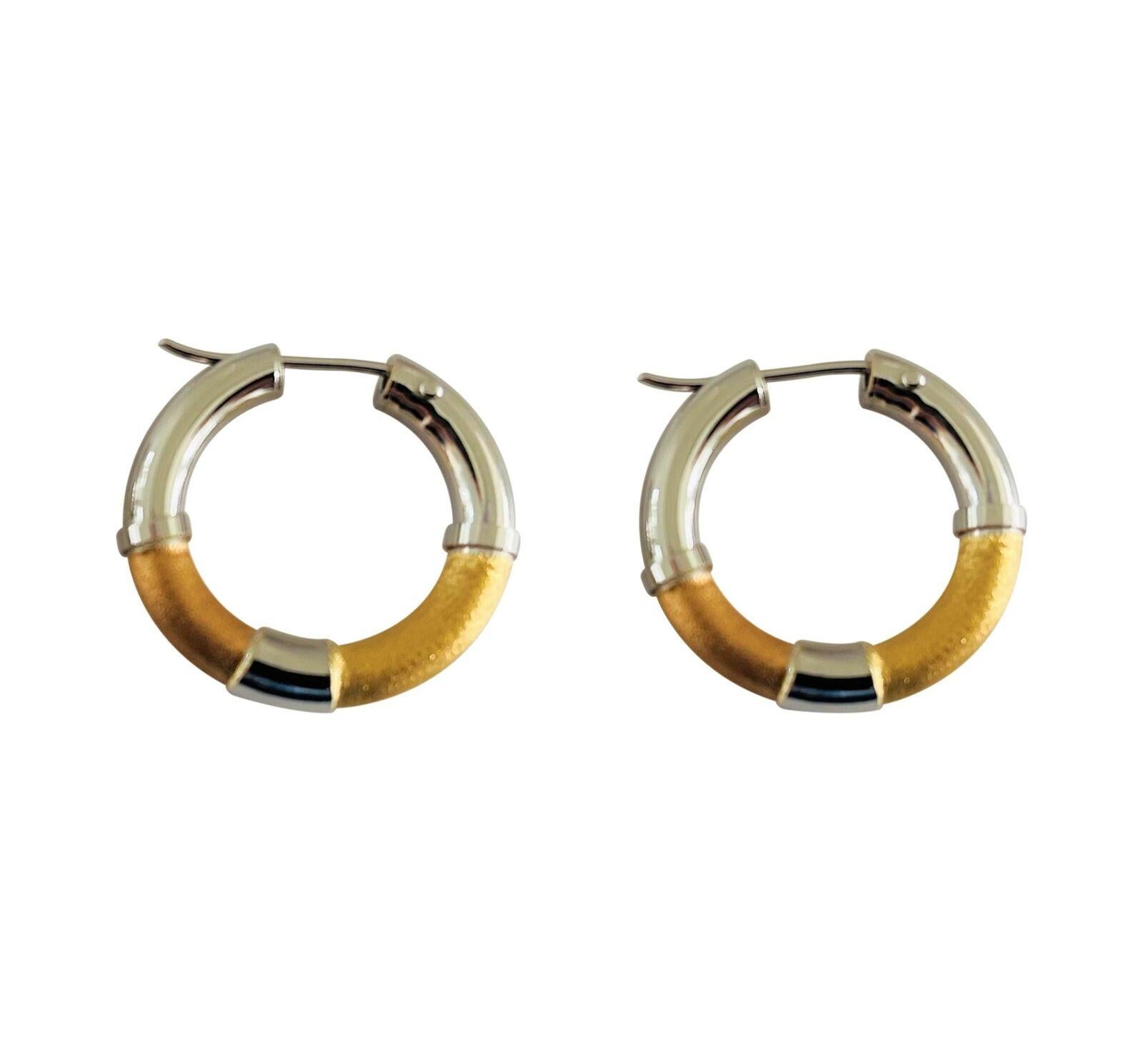 18 Karat Yellow and White Gold Two Tone Hollow Hoop Huggie Earrings Italy In Good Condition In Guilford, CT