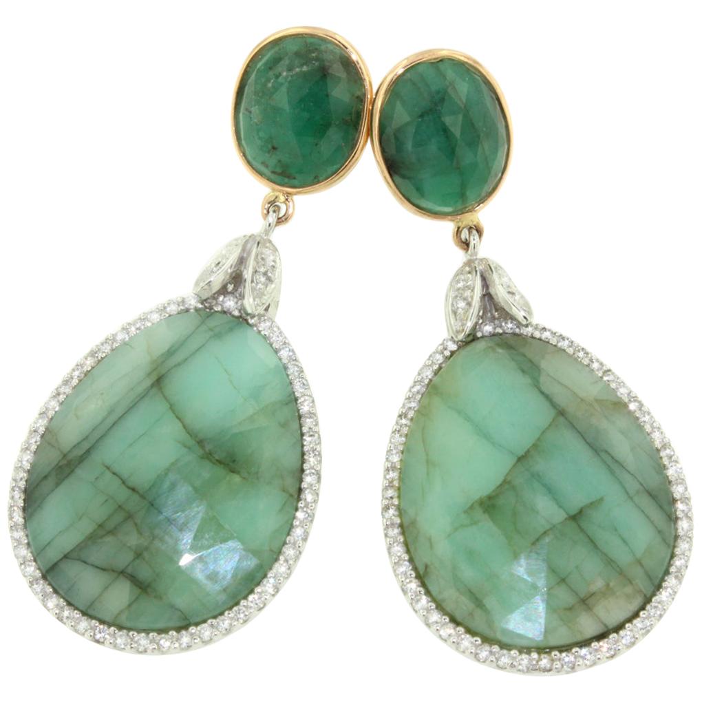 Pendientes de Oro Amarillo y Blanco de 18 Kilates con Raíz de Esmeralda y Diamante Blanco en venta