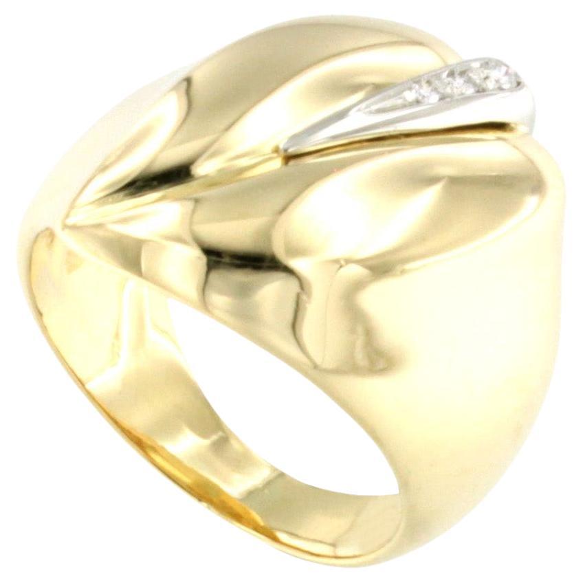 18 Karat Yellow and White Gold with White Diamonds Ring For Sale