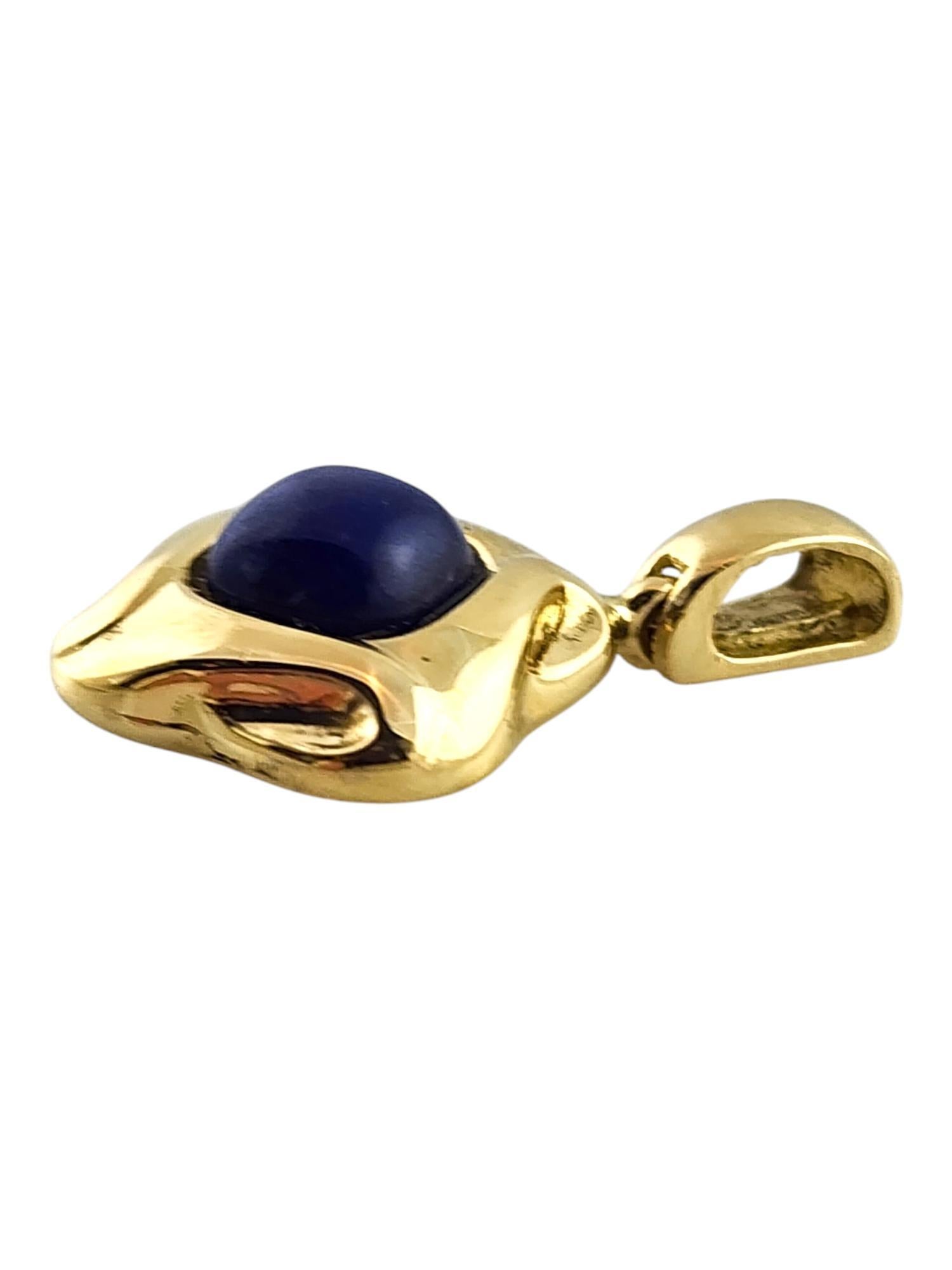 Pendentif en or jaune 18 carats Lapis bleu

Ce magnifique pendentif est orné d'une superbe pierre de lapis bleu sertie dans de l'or jaune 18 carats !

Taille : 22.54mm X 18.98mm X 8.40mm
Longueur avec écrous : 29.73 mm

Poids : 4,0 g/ 2,6