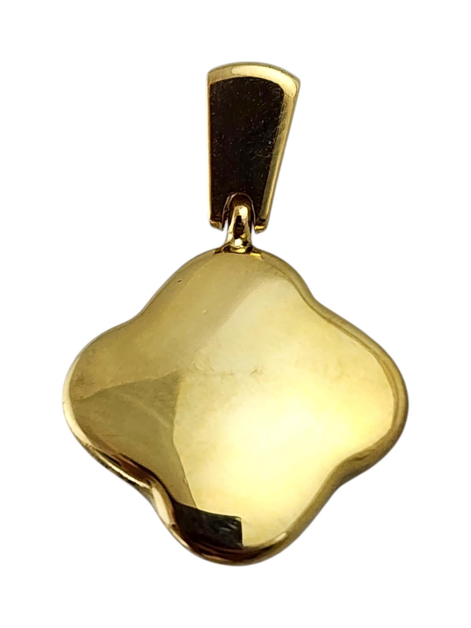Pendentif en lapis jaune et bleu 18 carats n° 19796 Pour femmes en vente