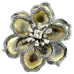 18kt White Gold Flower Ring with Yellow Slice Diamonds