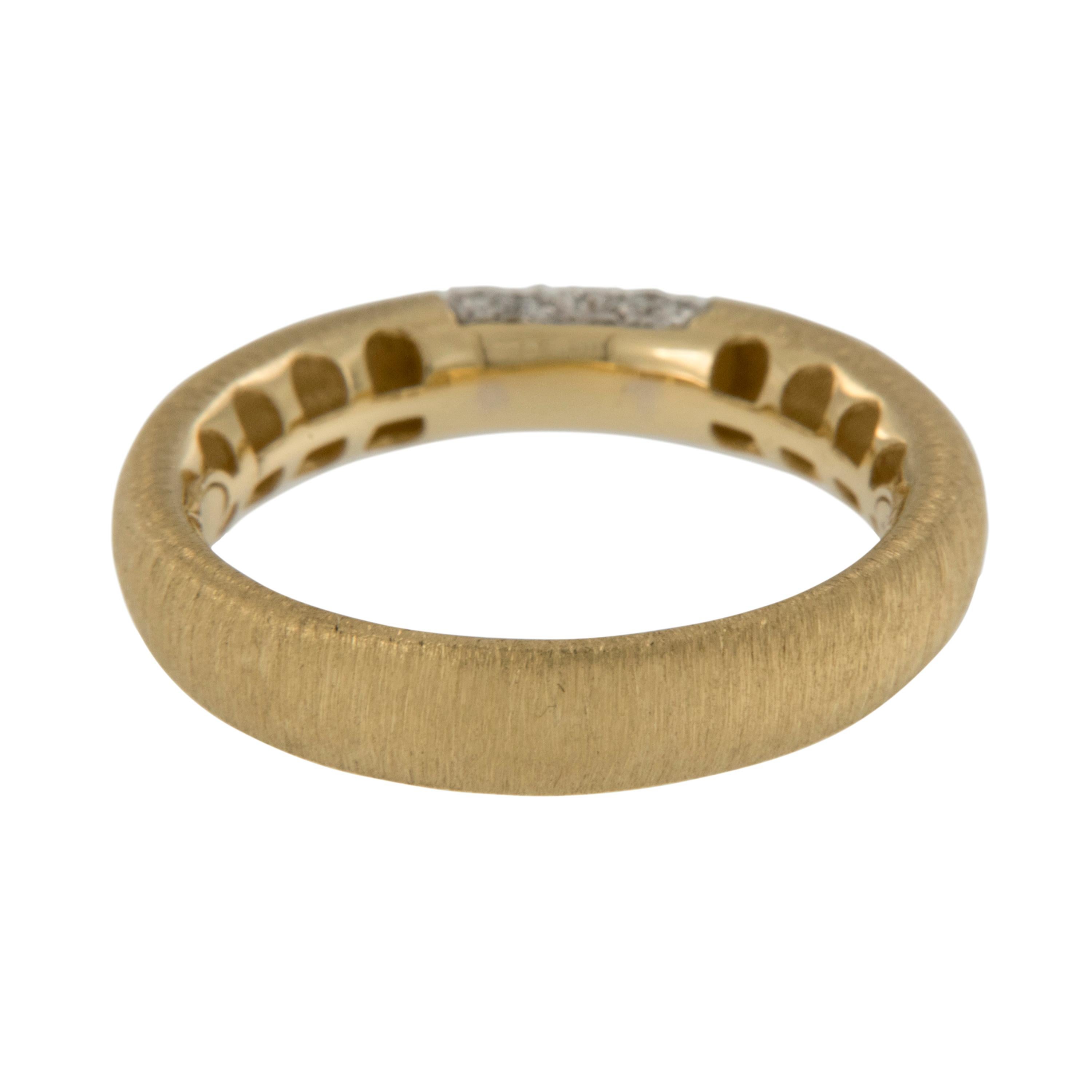Round Cut 18 Karat Yellow Gold 0.17 Cttw. Diamond Pave' Ring For Sale