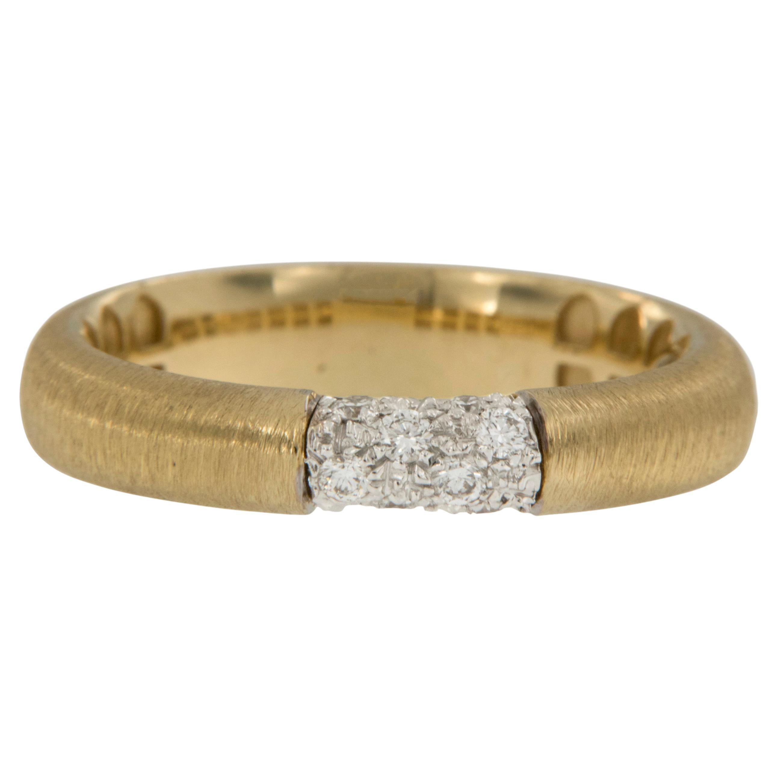 18 Karat Yellow Gold 0.17 Cttw. Diamond Pave' Ring For Sale